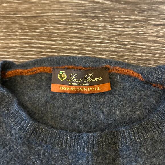 Loro Piana 100% Cashmere Sweater Gray Size 52 (*Shrunk* to XS/S) Cropped Fit - Picture 2 of 13